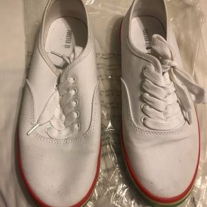 Gym shoes best offer